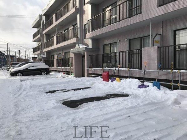 ラ・ヌーベルコート旭町の物件外観写真